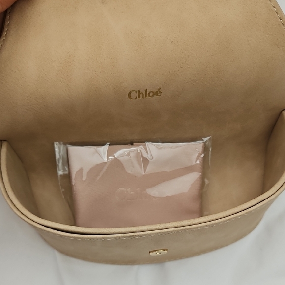 Chloe Black Gradient Sunglasses with Tan Case - Picture 3 of 6